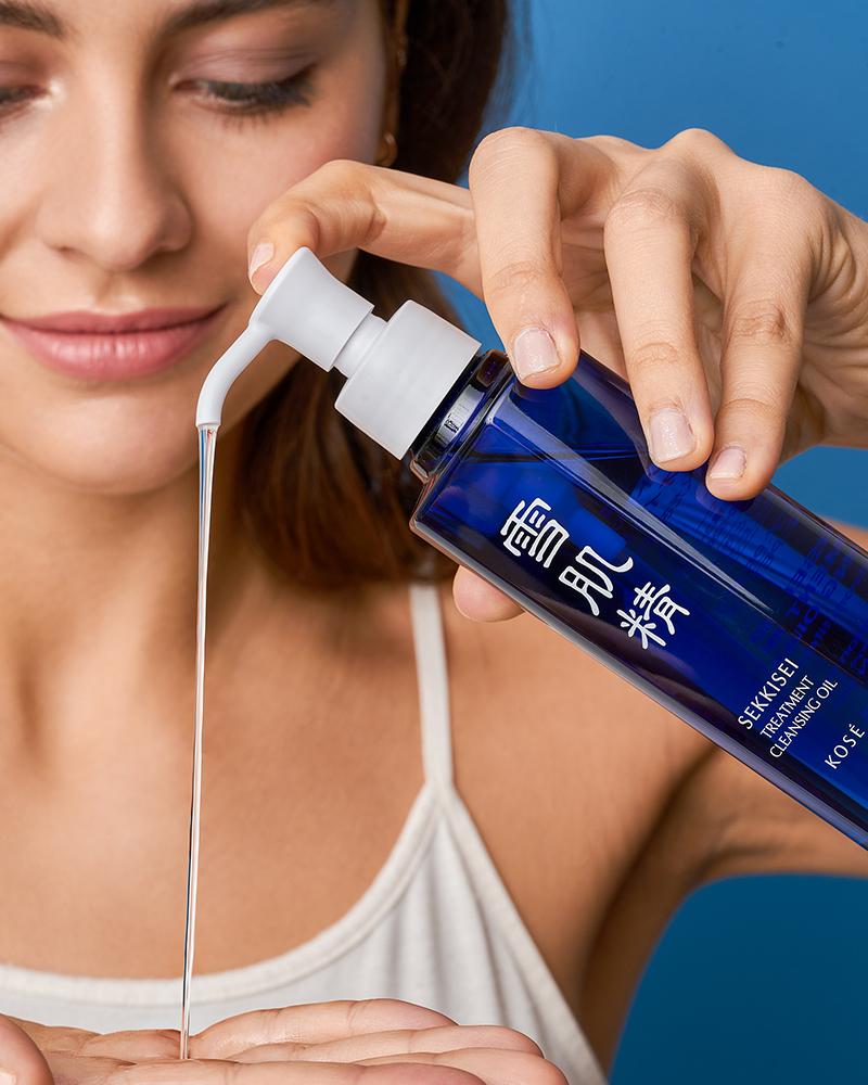 Sekkisei Treatment Cleansing Oil